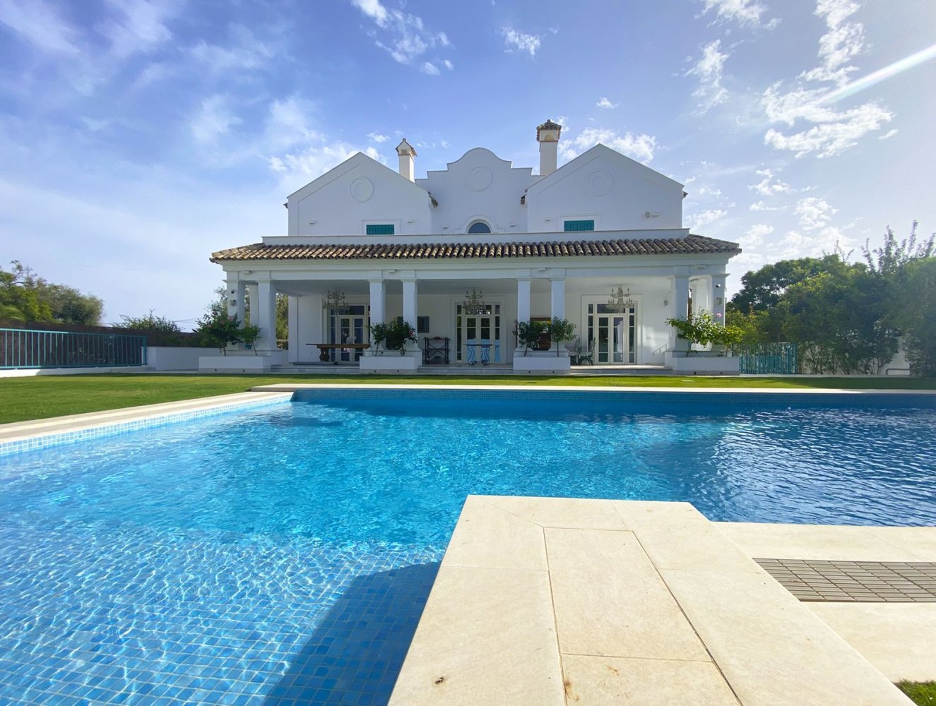 13 bedrooms Villa in Marbella, Spain No. 135950