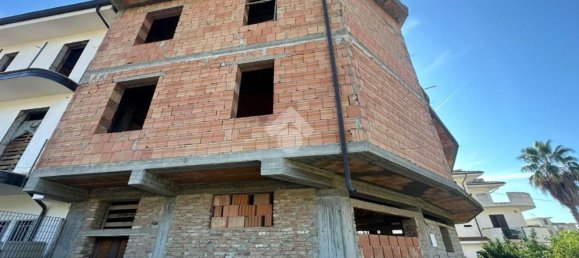 400m² Building in Trebisacce, Italy No. 379549 2