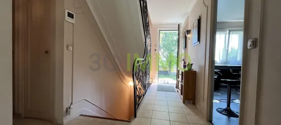 6 bedrooms House in Villabe, France No. 323488 9