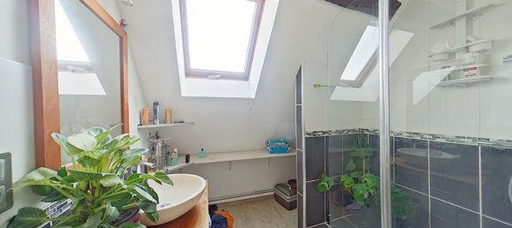 3 bedrooms House in Saint-Jean-Saint-Germain, France No. 67464 6