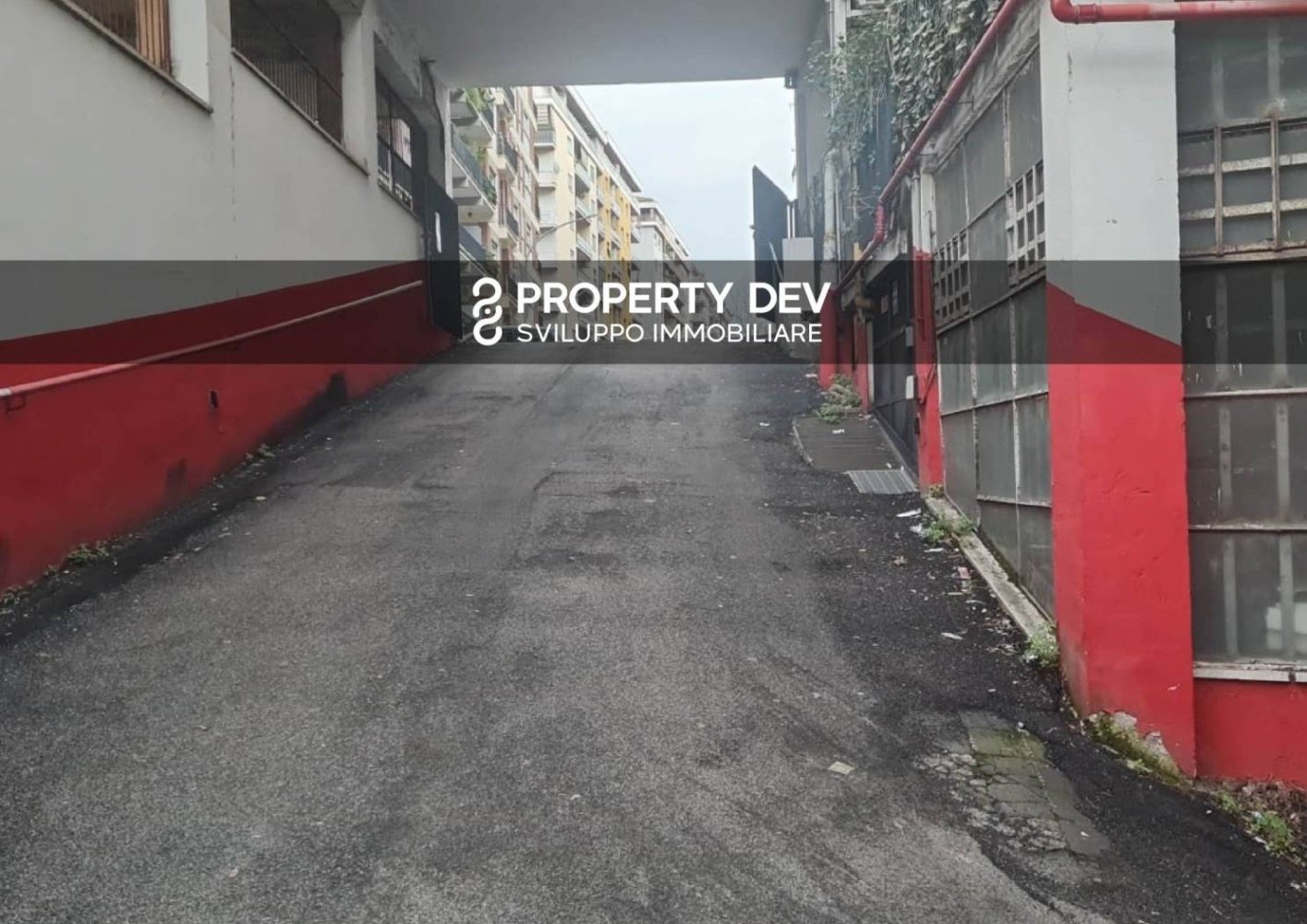 39m² Garage in Rome, Italy No. 306490