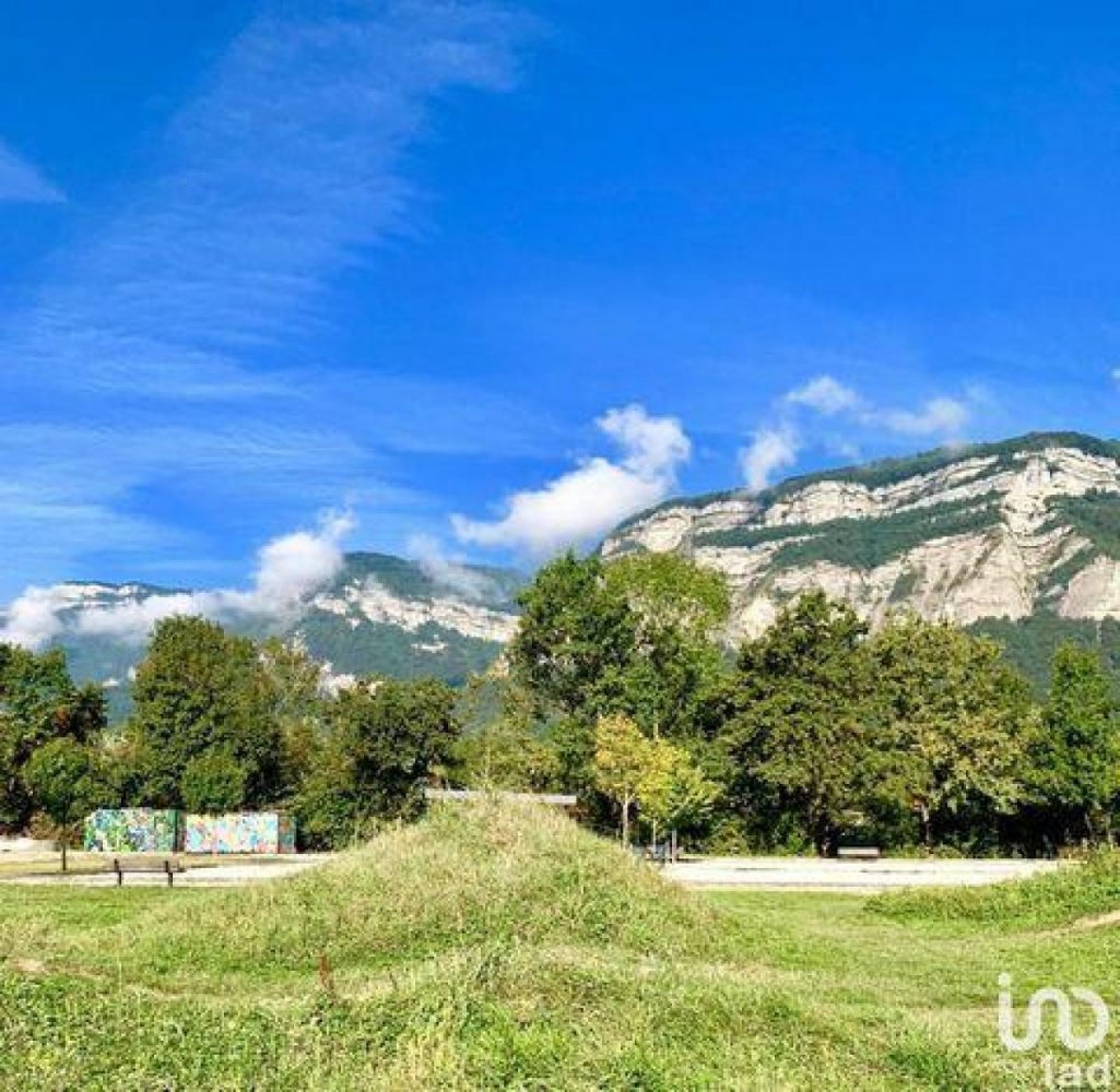 شقة 2 غرف نوم  في Crolles, France رقم 36916