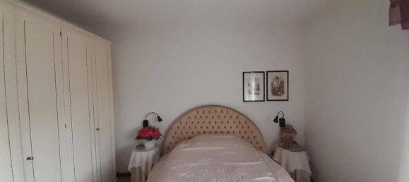 3 rooms Apartment in Pisa, Italy No. 41660 2