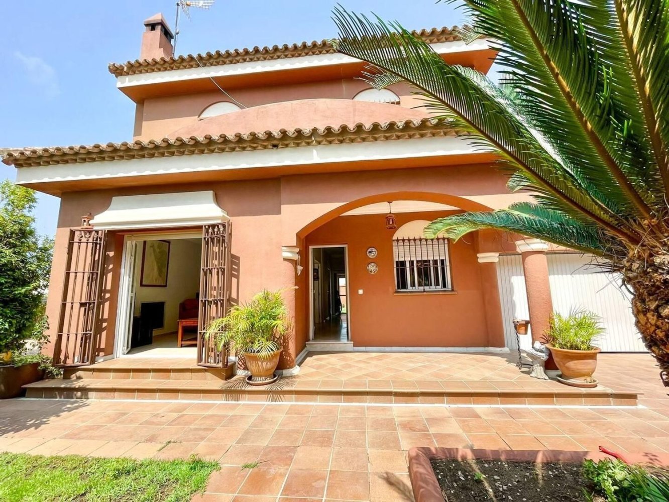4 bedrooms House in Cadiz, Spain No. 262523