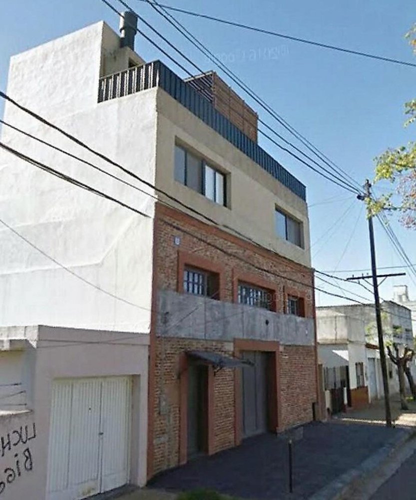 440m² Commercial property in Vicente Lopez, Argentina No. 23888