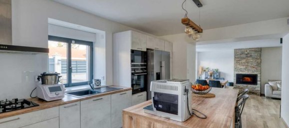 3 Schlafzimmer Stadthaus in Colombier-Saugnieu, France, Nr. 201619 5