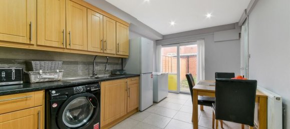 3 Schlafzimmer Haus in London, United Kingdom, Nr. 9884 11