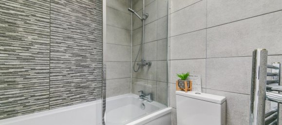 3 Schlafzimmer Haus in London, United Kingdom, Nr. 9884 14