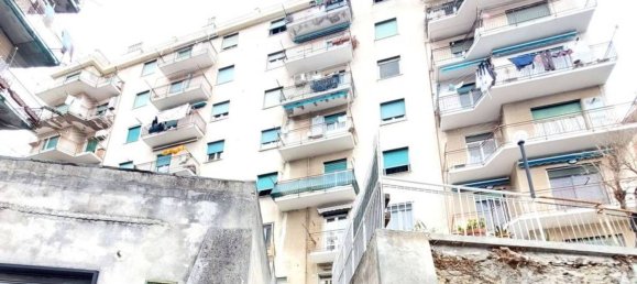 Квартира с 2 комнатами в Генуя, Италия № 257938 9