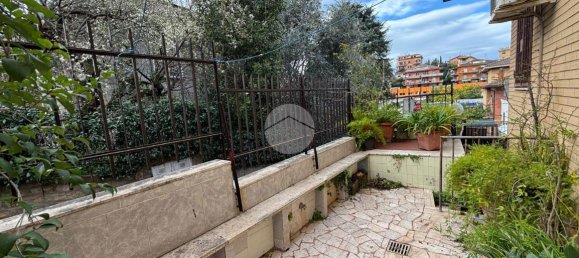 2-salle Appartement à Rome, Italy No. 230957 6