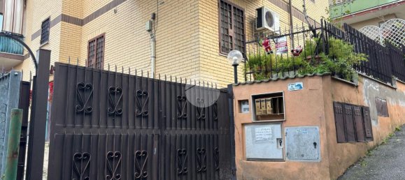 2-salle Appartement à Rome, Italy No. 230957 5