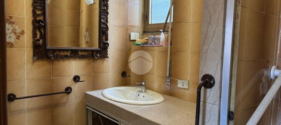 2-salle Appartement à Rome, Italy No. 230957 24