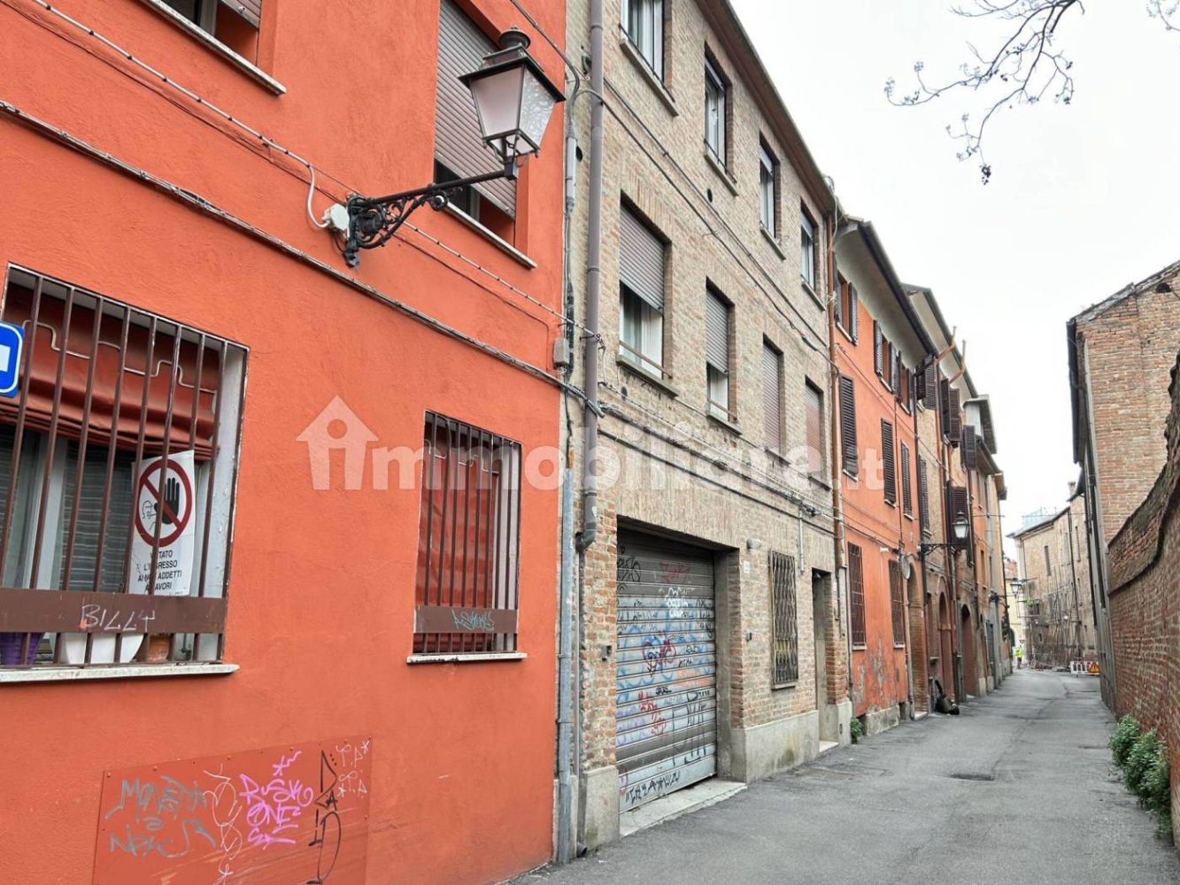 2 bedrooms Apartment in Ferrara, Italy No. 11367