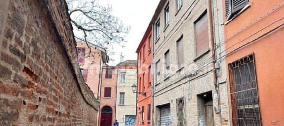 2 bedrooms Apartment in Ferrara, Italy No. 11367 31