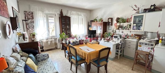 2 bedrooms Apartment in Ferrara, Italy No. 11367 2