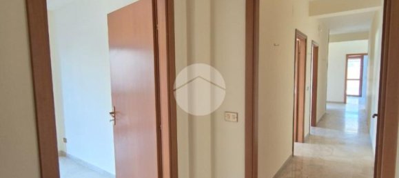 3 Schlafzimmer Wohnung in Palermo, Italy, Nr. 175256 11