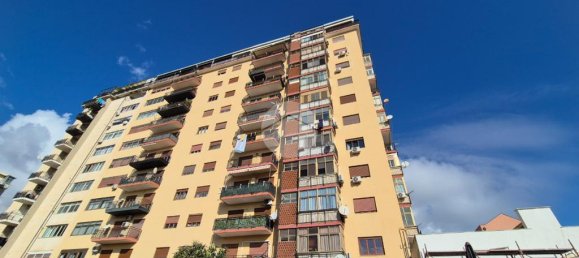 3 Schlafzimmer Wohnung in Palermo, Italy, Nr. 175256 9