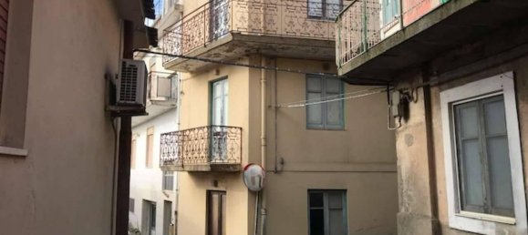 Casa de 5 habitaciónes en Messina, Italy No. 71594 4