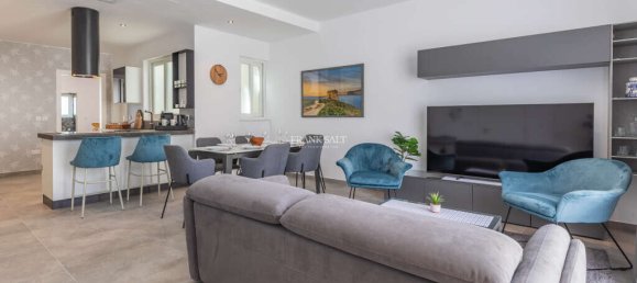 3 bedrooms Penthouse in Saint Julian's, Malta No. 10066 4