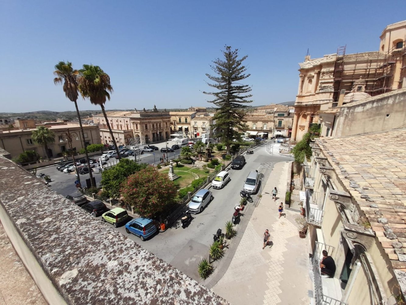 Дом с 7 комнатами в Ното, Италия № 157205