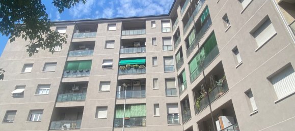 Квартира с 2 комнатами в Корсико, Италия № 318542 5