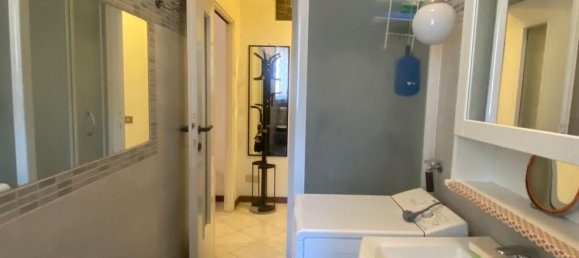 Квартира с 2 комнатами в Корсико, Италия № 318542 20