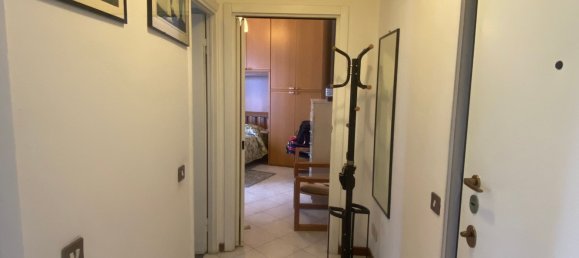 Квартира с 2 комнатами в Корсико, Италия № 318542 17