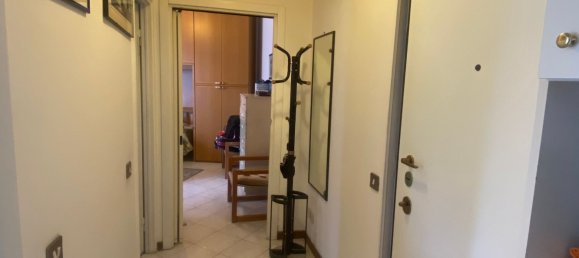 Квартира с 2 комнатами в Корсико, Италия № 318542 16