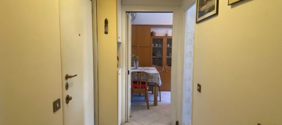 Квартира с 2 комнатами в Корсико, Италия № 318542 23