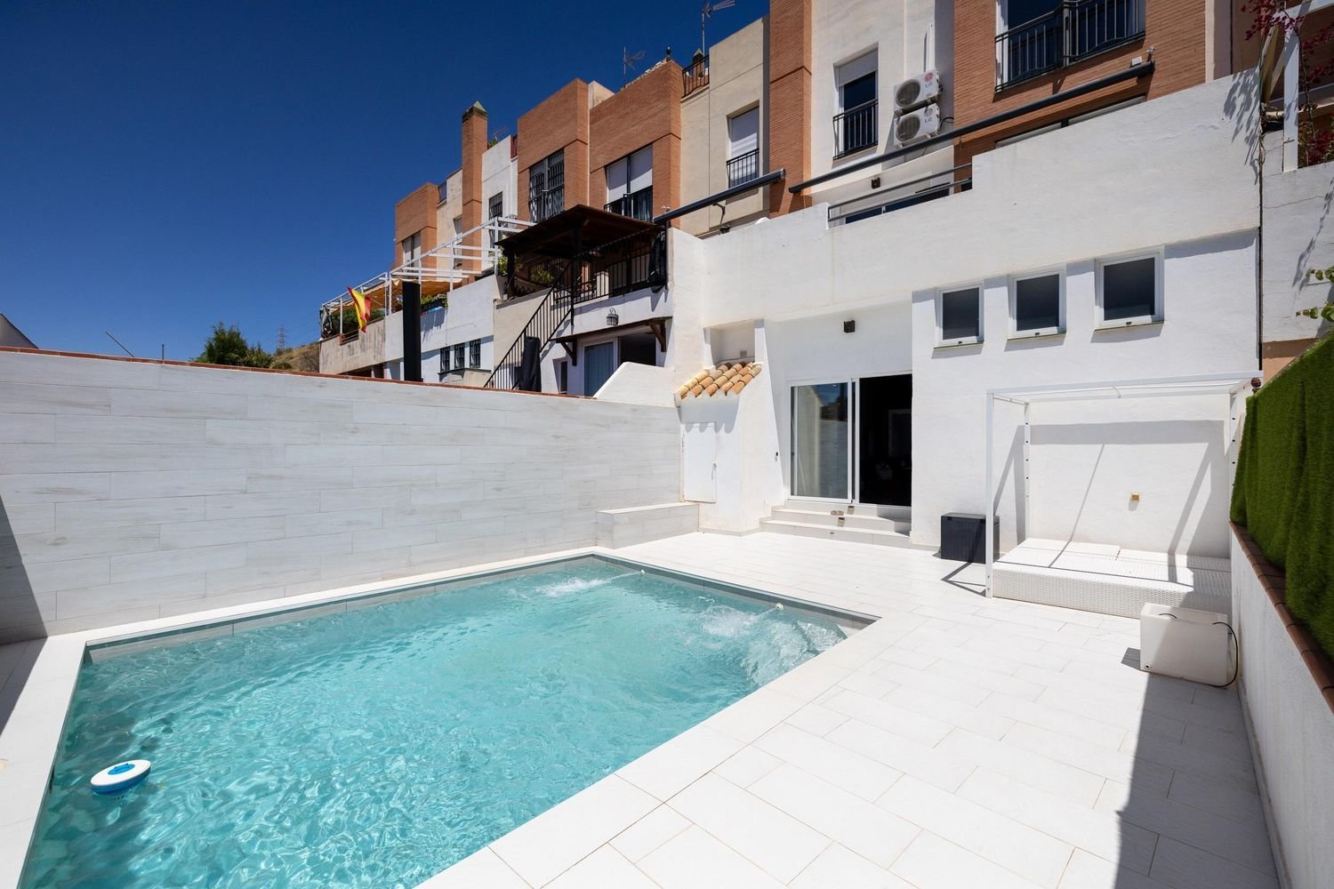 4 bedrooms House in Granada, Spain No. 150804