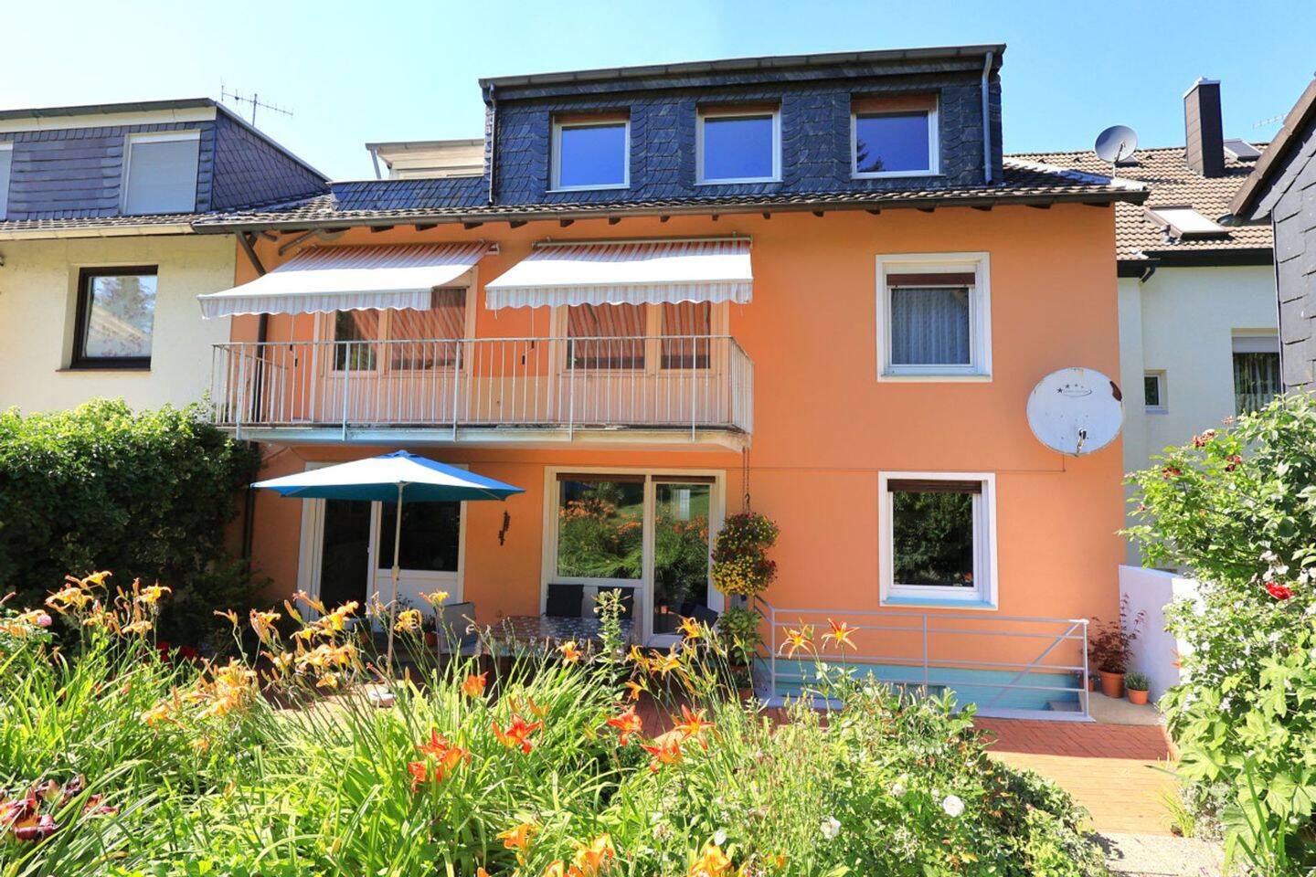 9-Zimmer Stadthaus in Solingen, Germany, Nr. 241408