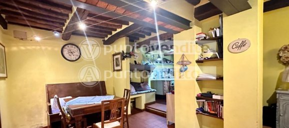 Вилла с 6 комнатами в Капаннори, Италия № 84048 8