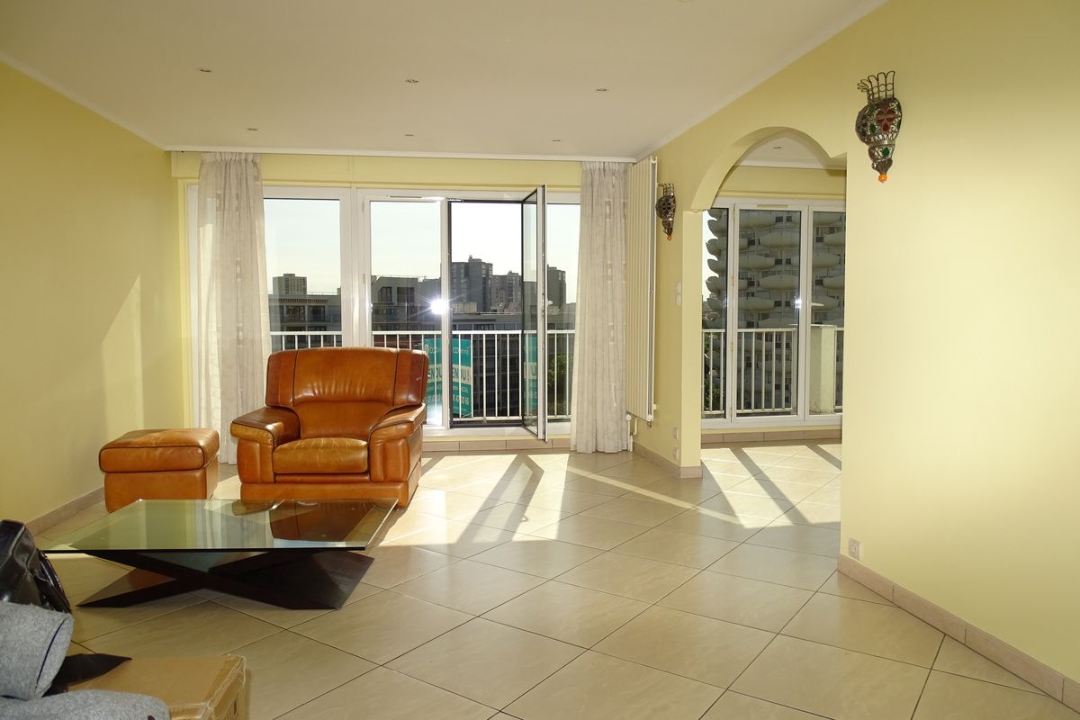 3 غرف نوم شقة في Creteil, France رقم 350110