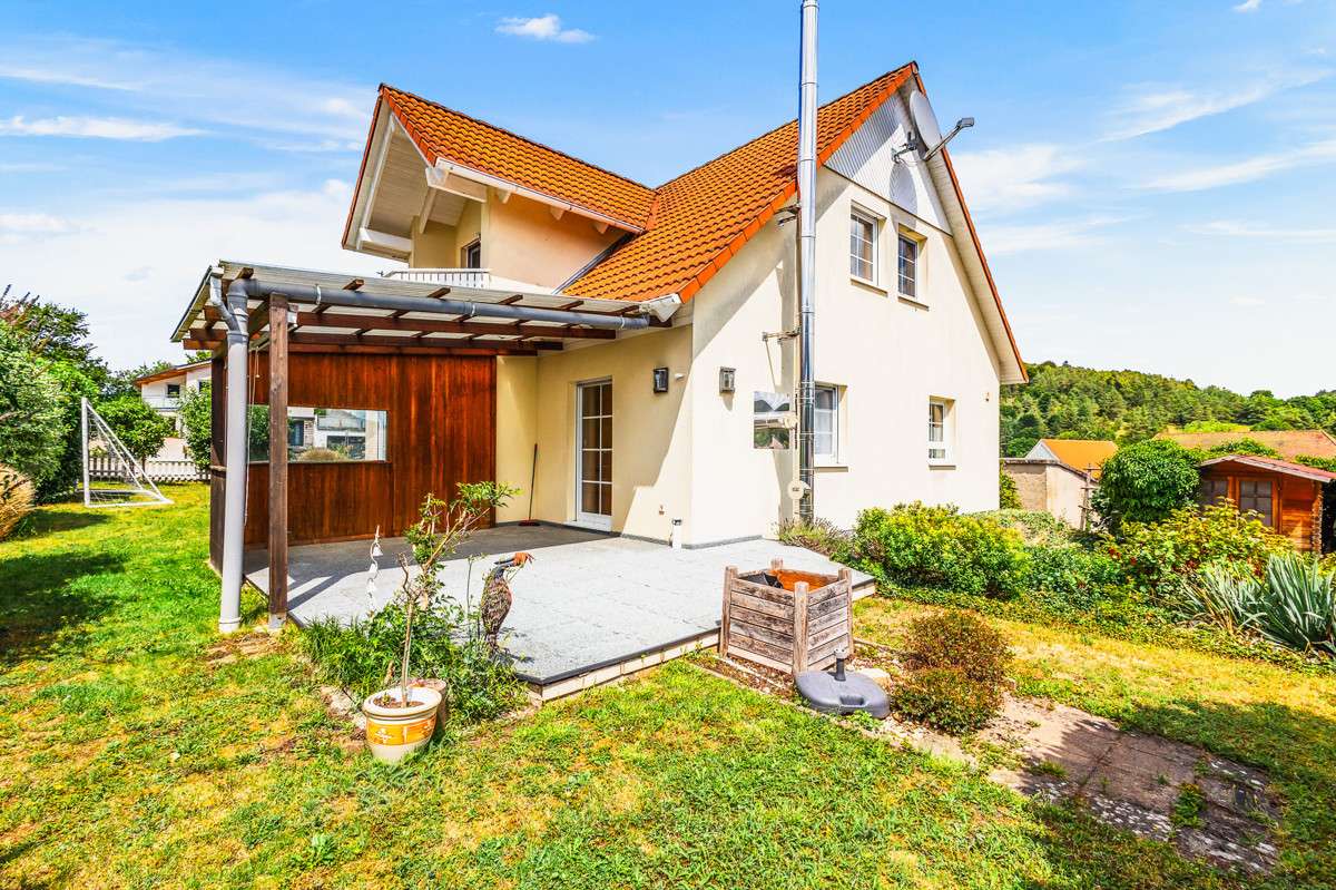 3 bedrooms House in Regensburg, Germany No. 239323