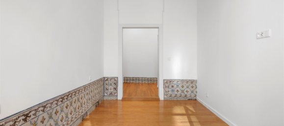 2 bedrooms Apartment in Lisbon, Portugal No. 74503 5