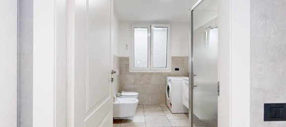 5 rooms Villa in Medolago, Italy No. 4759 95