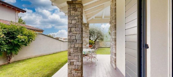 5 rooms Villa in Medolago, Italy No. 4759 17