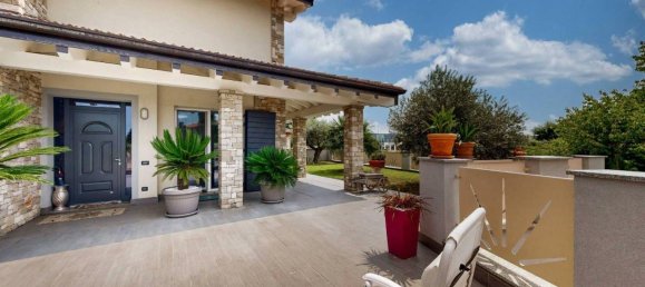 5 rooms Villa in Medolago, Italy No. 4759 66