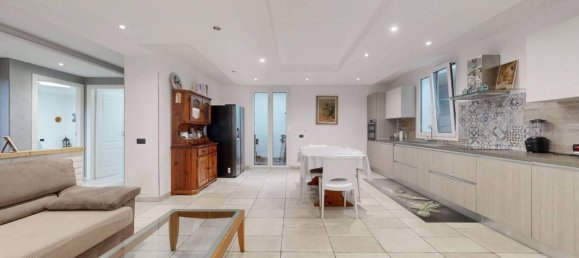 5 rooms Villa in Medolago, Italy No. 4759 85