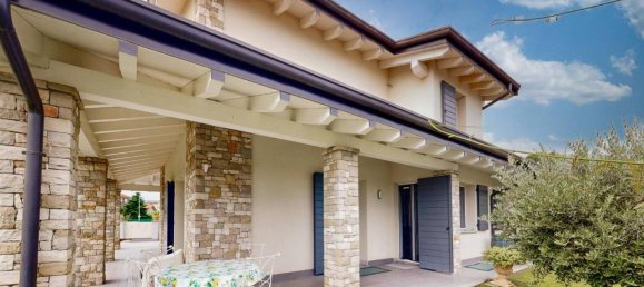 5 rooms Villa in Medolago, Italy No. 4759 11