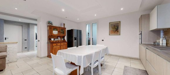 5 rooms Villa in Medolago, Italy No. 4759 87