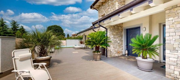 5 rooms Villa in Medolago, Italy No. 4759 30