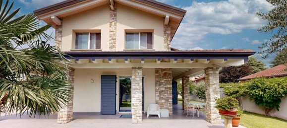 5 rooms Villa in Medolago, Italy No. 4759 24