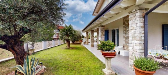 5 rooms Villa in Medolago, Italy No. 4759 22