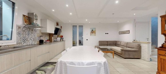 5 rooms Villa in Medolago, Italy No. 4759 69