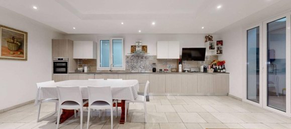 5 rooms Villa in Medolago, Italy No. 4759 88