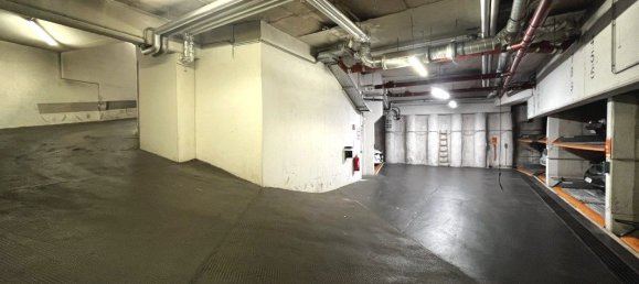 Garage in Währing, Austria, Nr. 39734 5