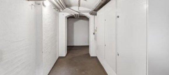 28 rooms Building in Dresden, Germany No. 72526 13