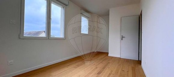 Casa de 3 dormitorios en Villers-Saint-Paul, France No. 310282 6