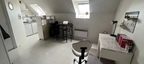 Estudio en Brest, France No. 268925 9
